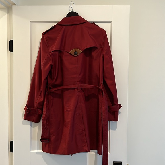 Coach perfect condition trench coat in one of the seasons “it” colours. Size L - Picture 8 of 13
